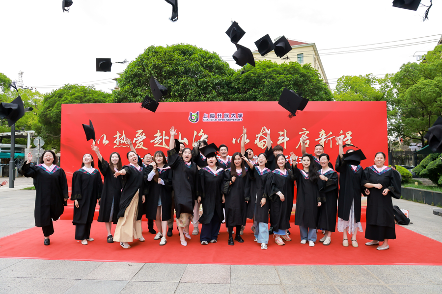 61岁博士再读本科，38岁拿下第二学位，“人生可以往四处走”！ - 图3