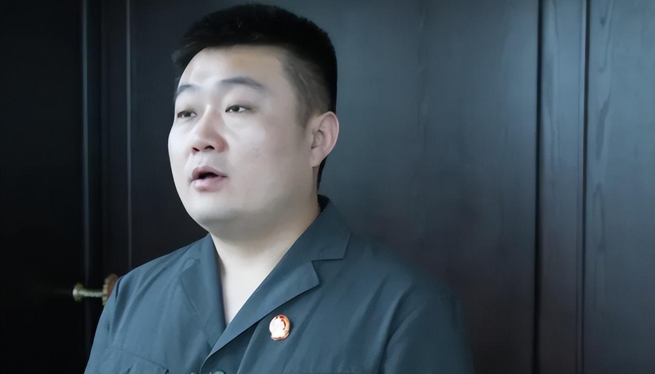 知名娱乐会所老板涉嫌诈骗7亿元潜逃，“丈母娘”拒绝腾退豪宅抓伤法警，奢靡生活曝光 - 图2