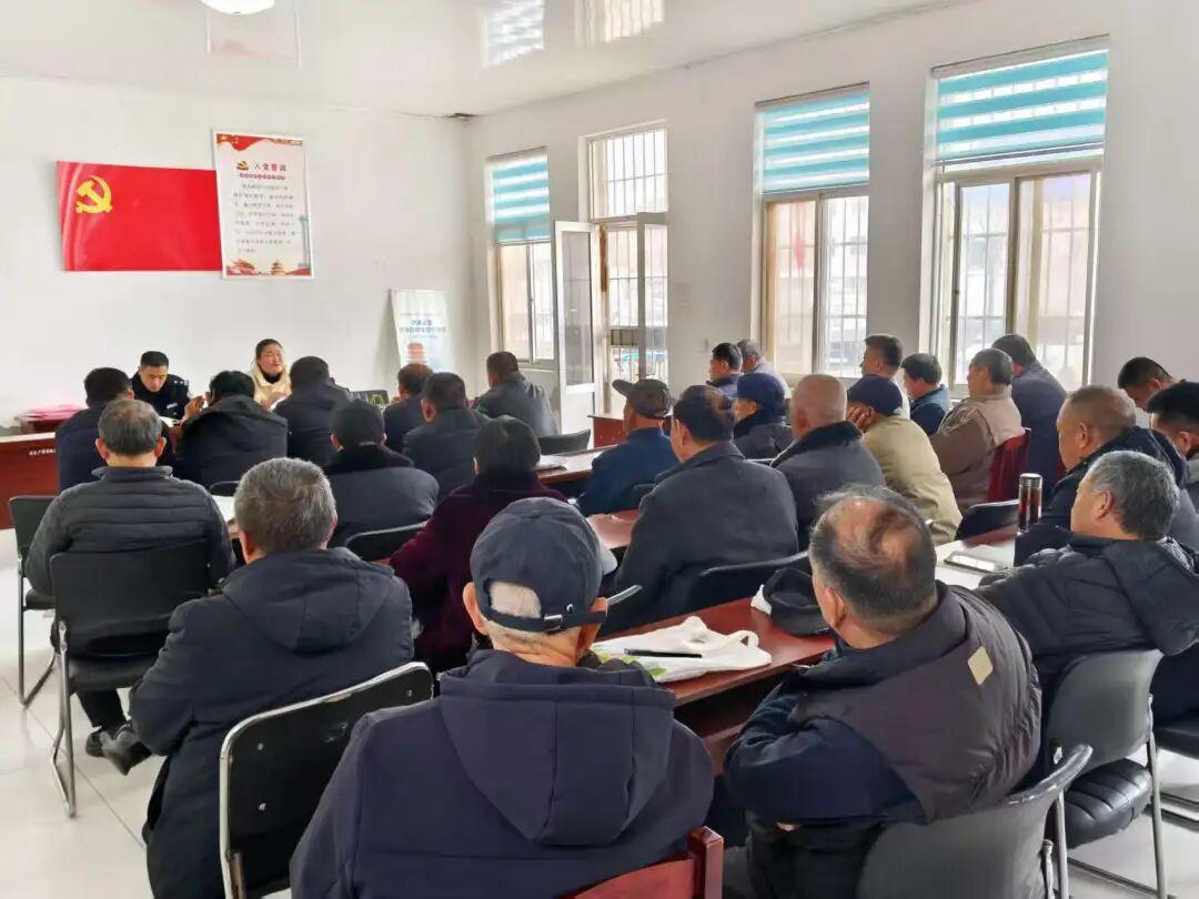 党员联得紧 服务跟得上 商量有回音！解锁起步区回迁社区治理三大“妙招” - 图1