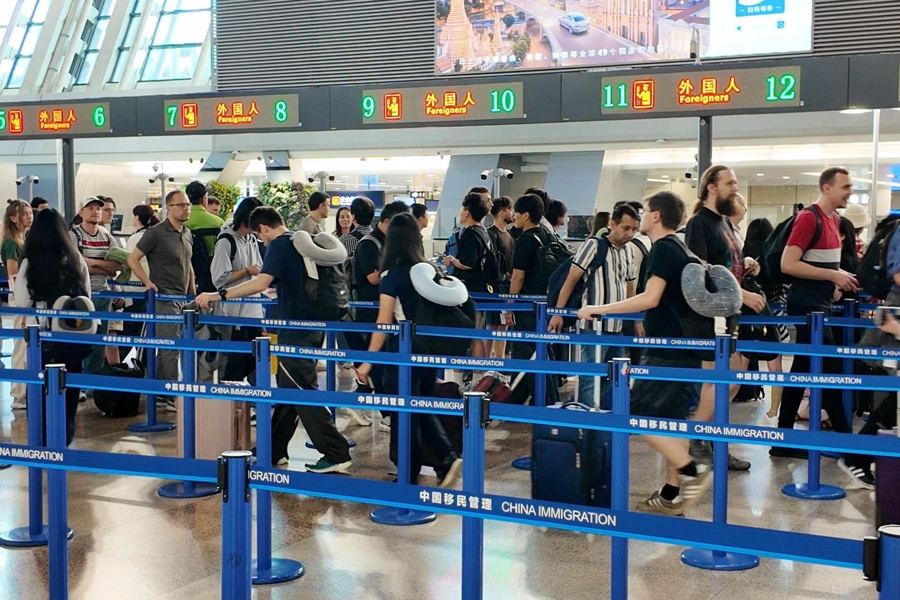 中方对南美五国实施免签政策一周年，8.1万人次南美旅客经上海入境 - 图1